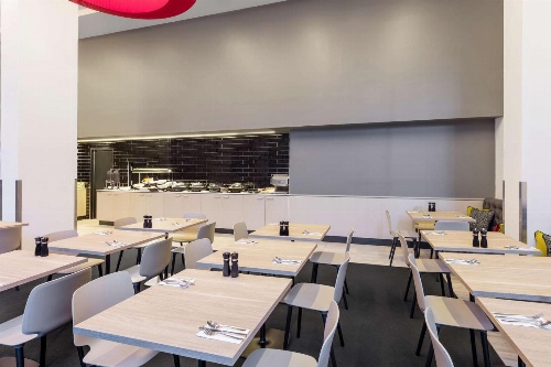 Travelodge Hotel Sydney Airport image 2