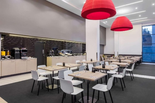 Travelodge Hotel Sydney Airport image 24