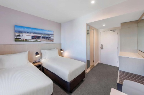 Travelodge Hotel Sydney Airport image 6