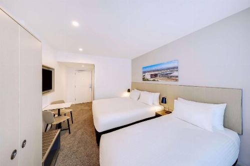 Travelodge Hotel Sydney Airport image 8